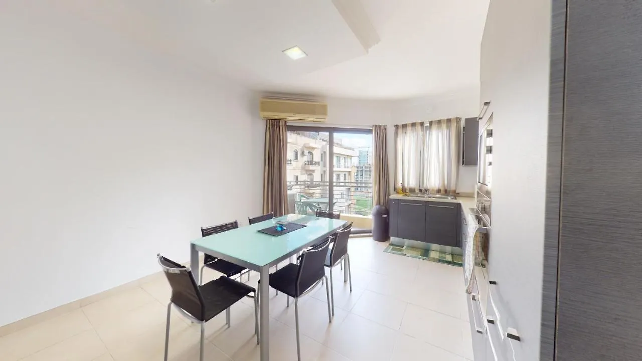 4Th Floor Apartment In Tigne Sliema Malta