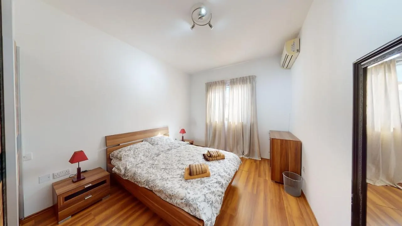 4Th Floor Apartment In Tigne Sliema
