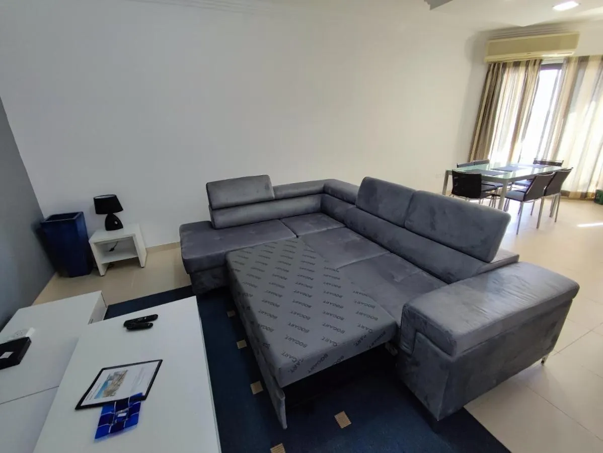 4Th Floor Apartment In Tigne Sliema